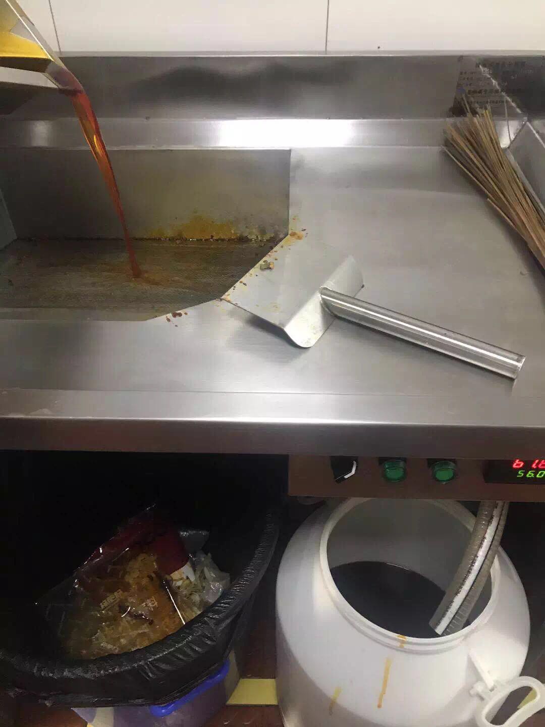 点击新窗口打开大图