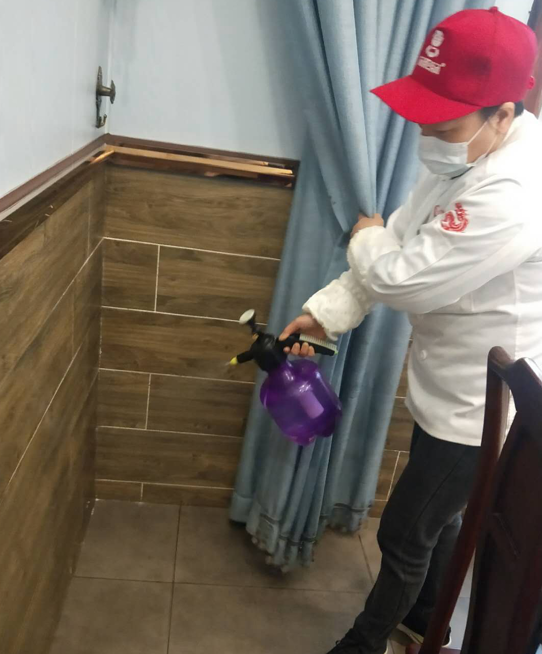 点击新窗口打开大图